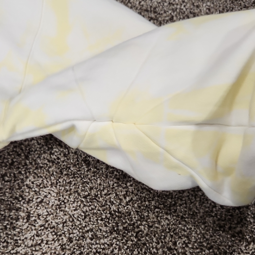 ALO Yoga Cream and Yellow Crop Top - Picture 3 of 6
